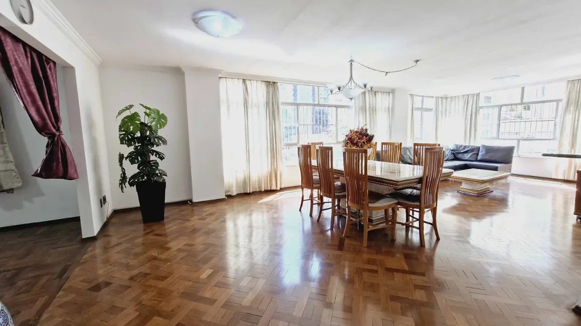 Foto 2 de Apartamento com 3 quartos à venda, 190m2 em Jardim Paulista, São Paulo - SP