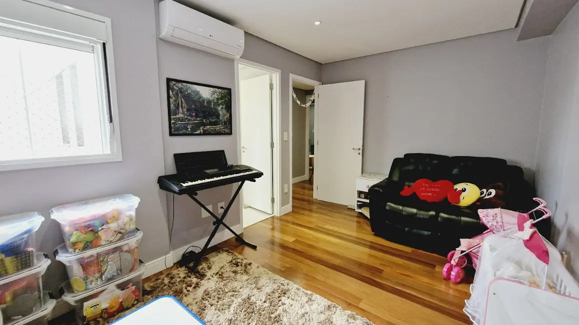 Apartamento com 3 quartos à venda, 239m2 em Vila Suzana, São Paulo - SP - imagem 8 Foto 8 de Apartamento com 3 quartos à venda, 239m2 em Vila Suzana, São Paulo - SP