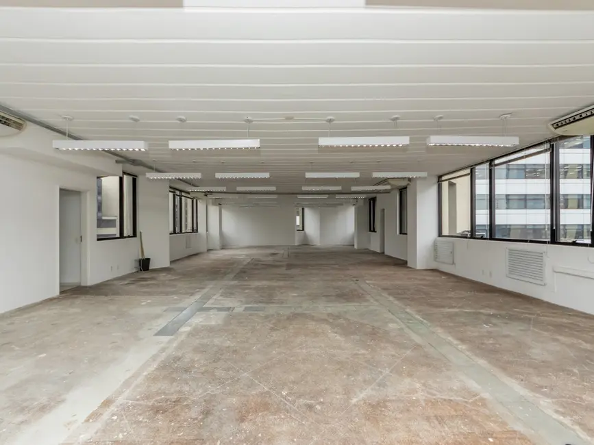 Sala Comercial à venda, 237m2 em Cidade Monções, São Paulo - SP - imagem 2 Foto 2 de Sala Comercial à venda, 237m2 em Cidade Monções, São Paulo - SP