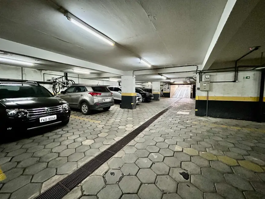 Apartamento com 3 quartos à venda, 145m2 em Santa Cecília, São Paulo - SP - imagem 6 Foto 6 de Apartamento com 3 quartos à venda, 145m2 em Santa Cecília, São Paulo - SP