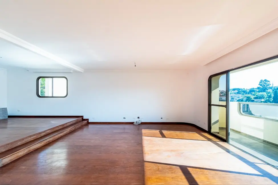 Foto 2 de Apartamento com 4 quartos para alugar, 231m2 em Santa Cecília, São Paulo - SP