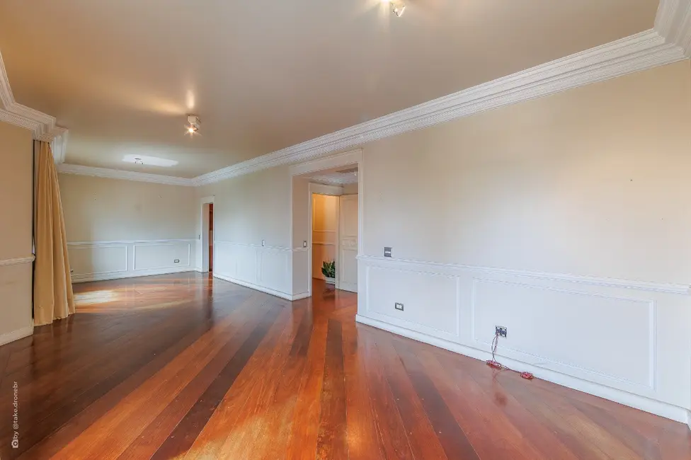 Foto 3 de Apartamento com 4 quartos à venda, 188m2 em Vila Uberabinha, São Paulo - SP