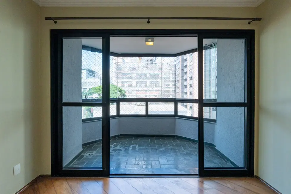 Apartamento com 3 quartos à venda, 105m2 em Vila Nova Conceição, São Paulo - SP - imagem 7 Foto 7 de Apartamento com 3 quartos à venda, 105m2 em Vila Nova Conceição, São Paulo - SP