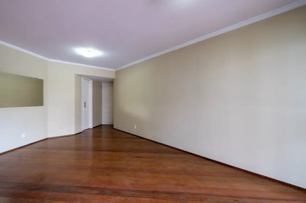 Apartamento com 3 quartos à venda, 105m2 em Vila Nova Conceição, São Paulo - SP - imagem 3 Foto 3 de Apartamento com 3 quartos à venda, 105m2 em Vila Nova Conceição, São Paulo - SP