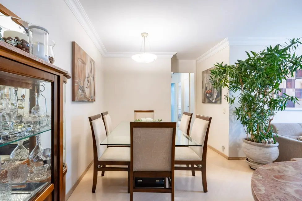 Apartamento com 3 quartos à venda, 91m2 em Moema, São Paulo - SP - imagem 9 Foto 9 de Apartamento com 3 quartos à venda, 91m2 em Moema, São Paulo - SP