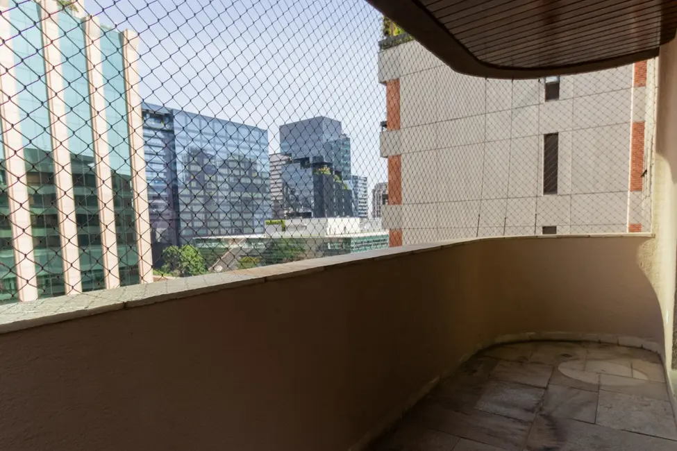 Apartamento com 3 quartos à venda, 209m2 em Itaim Bibi, São Paulo - SP - imagem 3 Foto 3 de Apartamento com 3 quartos à venda, 209m2 em Itaim Bibi, São Paulo - SP