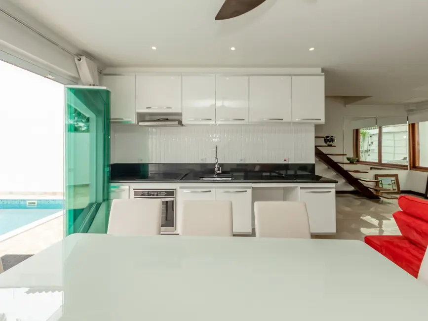 Sobrado com 3 quartos à venda, 247m2 em Jardim Sertãozinho, São Paulo - SP - imagem 6 Foto 6 de Sobrado com 3 quartos à venda, 247m2 em Jardim Sertãozinho, São Paulo - SP