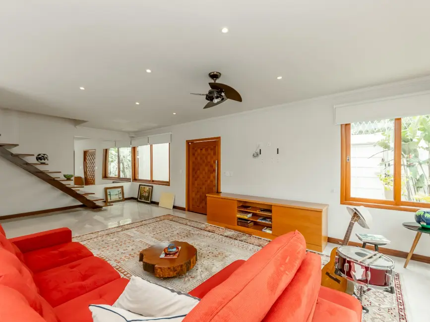 Sobrado com 3 quartos à venda, 247m2 em Jardim Sertãozinho, São Paulo - SP - imagem 5 Foto 5 de Sobrado com 3 quartos à venda, 247m2 em Jardim Sertãozinho, São Paulo - SP