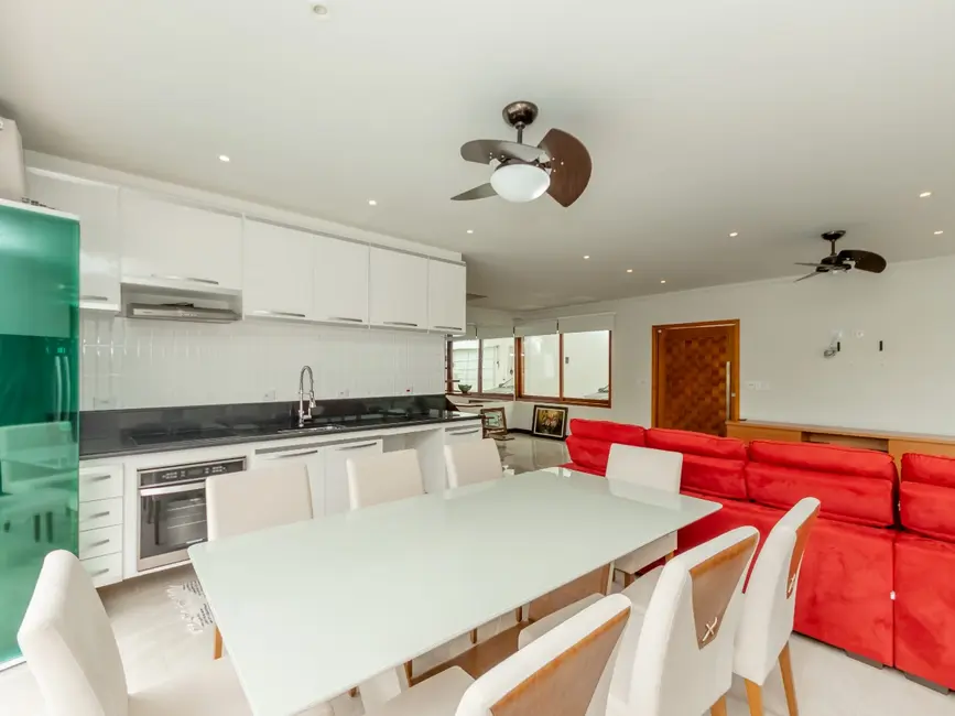 Sobrado com 3 quartos à venda, 247m2 em Jardim Sertãozinho, São Paulo - SP - imagem 8 Foto 8 de Sobrado com 3 quartos à venda, 247m2 em Jardim Sertãozinho, São Paulo - SP