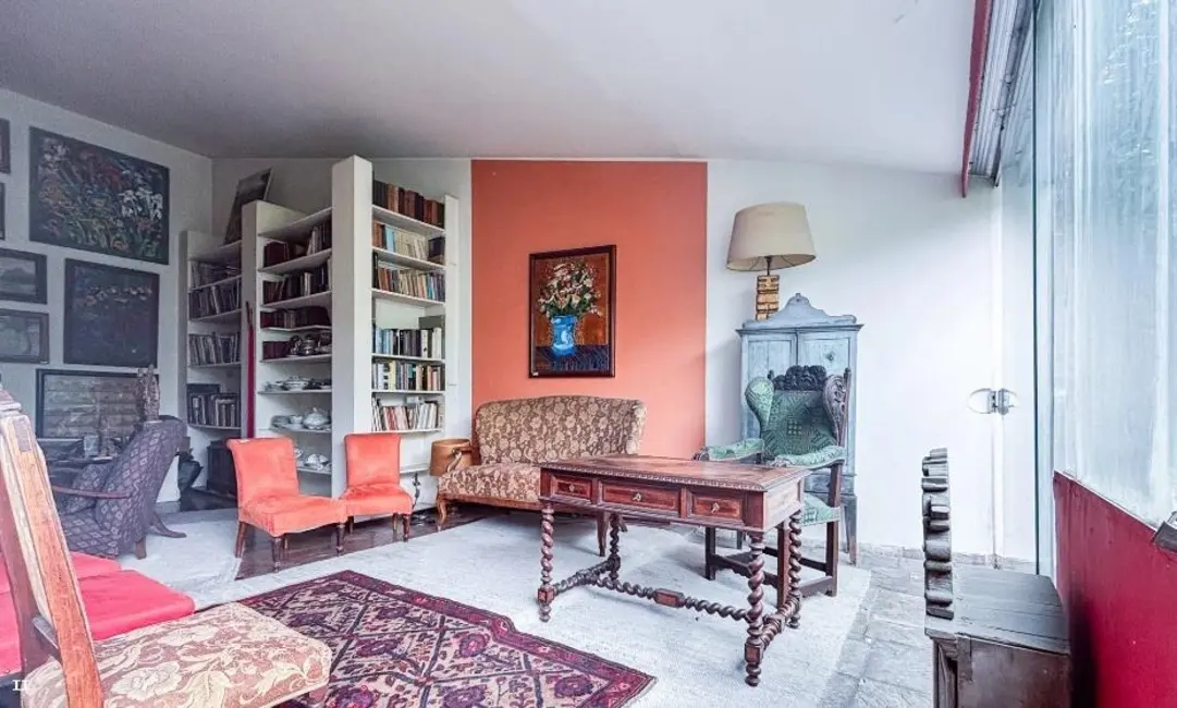 Foto 8 de Casa com 3 quartos à venda, 307m2 em Pacaembu, São Paulo - SP