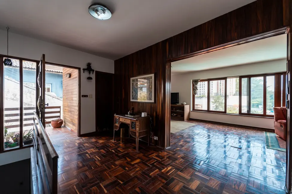 Casa com 5 quartos à venda, 259m2 em Jardim Marajoara, São Paulo - SP - imagem 9 Foto 9 de Casa com 5 quartos à venda, 259m2 em Jardim Marajoara, São Paulo - SP