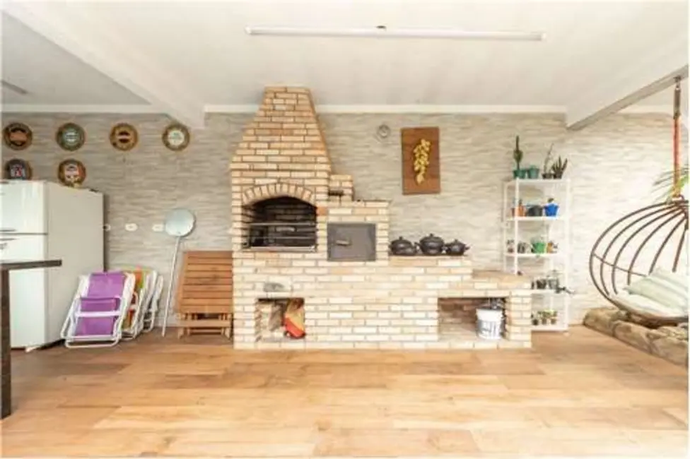 Foto 2 de Casa com 3 quartos à venda, 419m2 em Vila Paranaguá, São Paulo - SP
