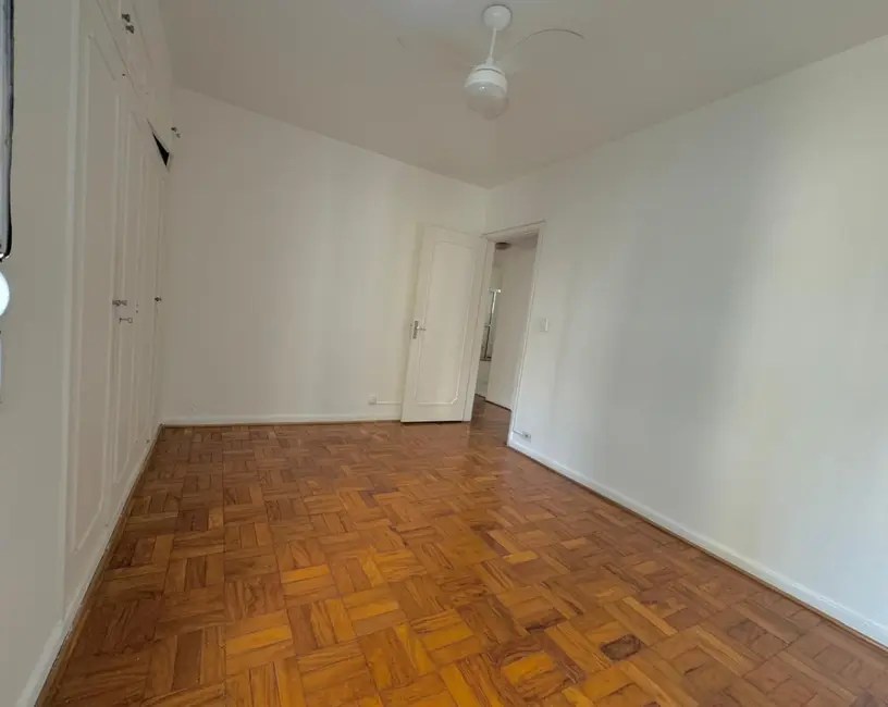 Apartamento com 3 quartos à venda, 104m2 em Vila Nova Conceição, São Paulo - SP - imagem 5 Foto 5 de Apartamento com 3 quartos à venda, 104m2 em Vila Nova Conceição, São Paulo - SP