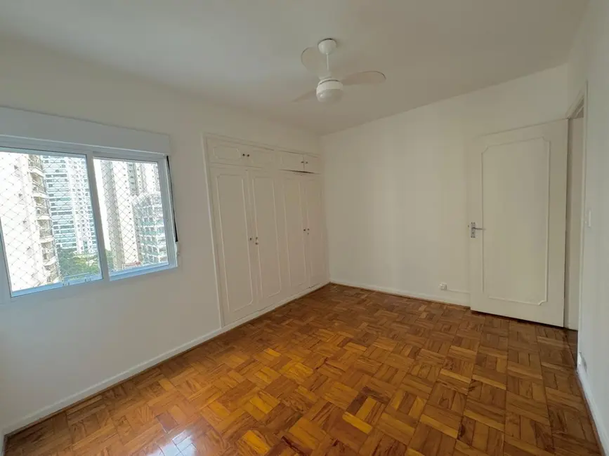 Apartamento com 3 quartos à venda, 104m2 em Vila Nova Conceição, São Paulo - SP - imagem 7 Foto 7 de Apartamento com 3 quartos à venda, 104m2 em Vila Nova Conceição, São Paulo - SP