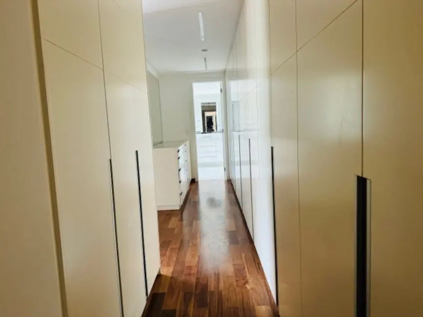 Apartamento com 5 quartos à venda, 237m2 em Vila Mariana, São Paulo - SP - imagem 8 Foto 8 de Apartamento com 5 quartos à venda, 237m2 em Vila Mariana, São Paulo - SP