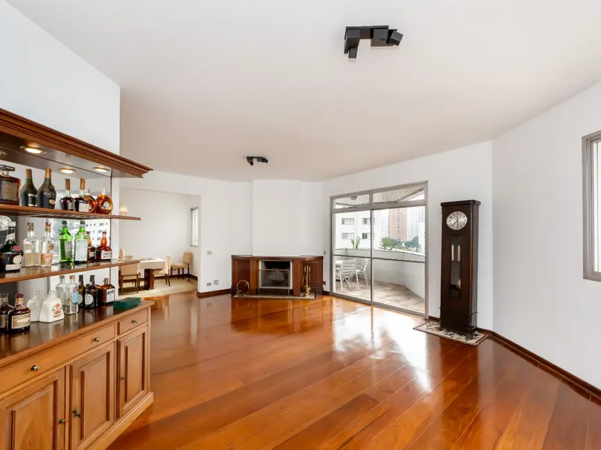Foto 3 de Apartamento com 4 quartos à venda, 244m2 em Vila Uberabinha, São Paulo - SP