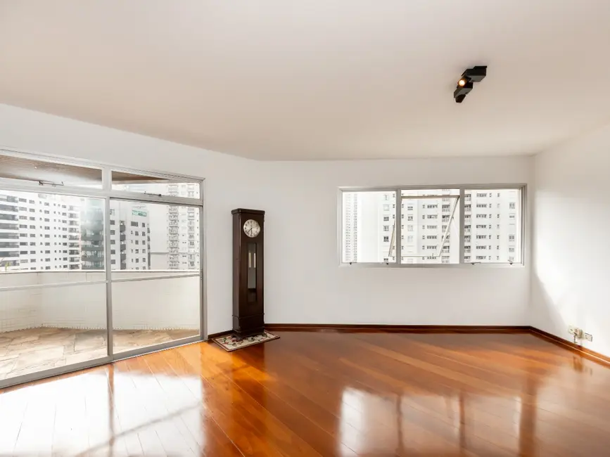 Foto 5 de Apartamento com 4 quartos à venda, 244m2 em Vila Uberabinha, São Paulo - SP