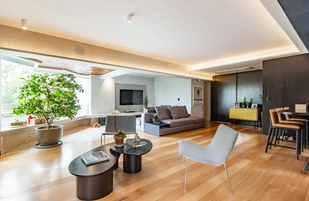 Apartamento com 2 quartos à venda, 180m2 em Moema, São Paulo - SP - imagem 3 Foto 3 de Apartamento com 2 quartos à venda, 180m2 em Moema, São Paulo - SP