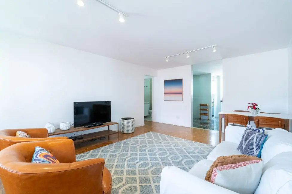 Foto 2 de Apartamento com 3 quartos à venda, 108m2 em Itaim Bibi, São Paulo - SP