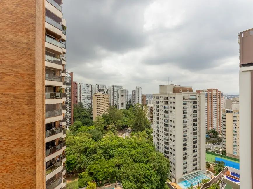 Apartamento com 4 quartos à venda, 247m2 em Vila Suzana, São Paulo - SP - imagem 5 Foto 5 de Apartamento com 4 quartos à venda, 247m2 em Vila Suzana, São Paulo - SP