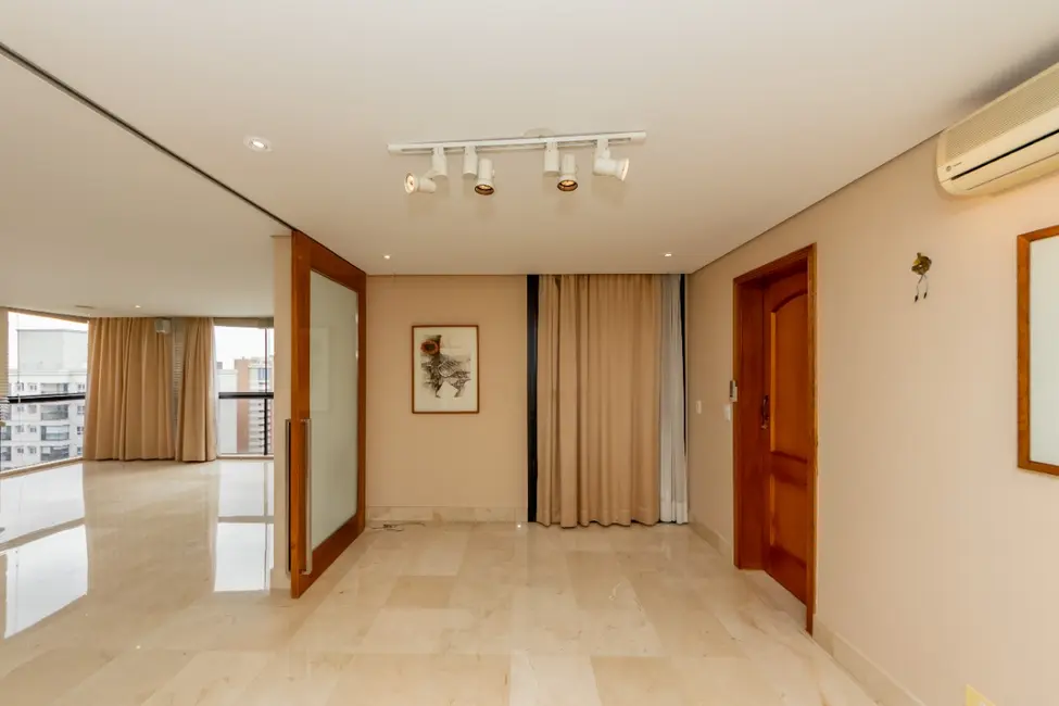 Apartamento com 4 quartos à venda, 247m2 em Vila Suzana, São Paulo - SP - imagem 4 Foto 4 de Apartamento com 4 quartos à venda, 247m2 em Vila Suzana, São Paulo - SP