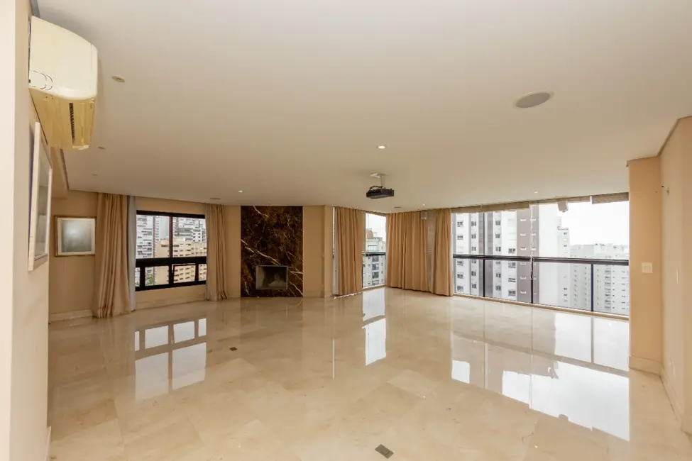 Foto 1 de Apartamento com 4 quartos à venda, 247m2 em Vila Suzana, São Paulo - SP