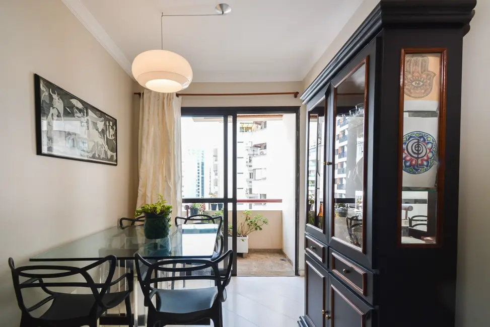 Foto 4 de Apartamento com 2 quartos à venda, 57m2 em Moema, São Paulo - SP