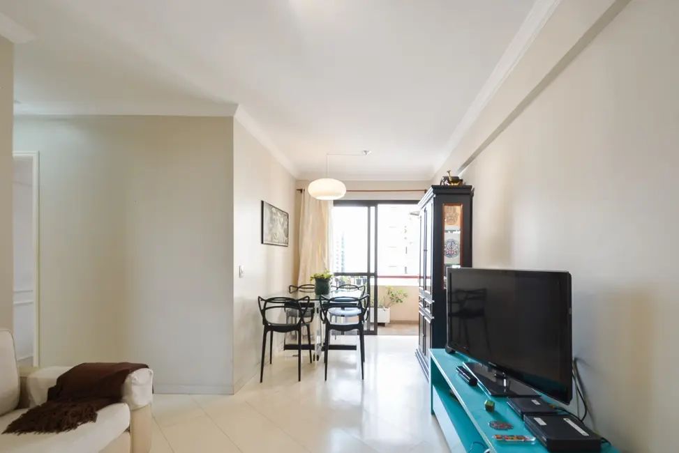 Foto 2 de Apartamento com 2 quartos à venda, 57m2 em Moema, São Paulo - SP