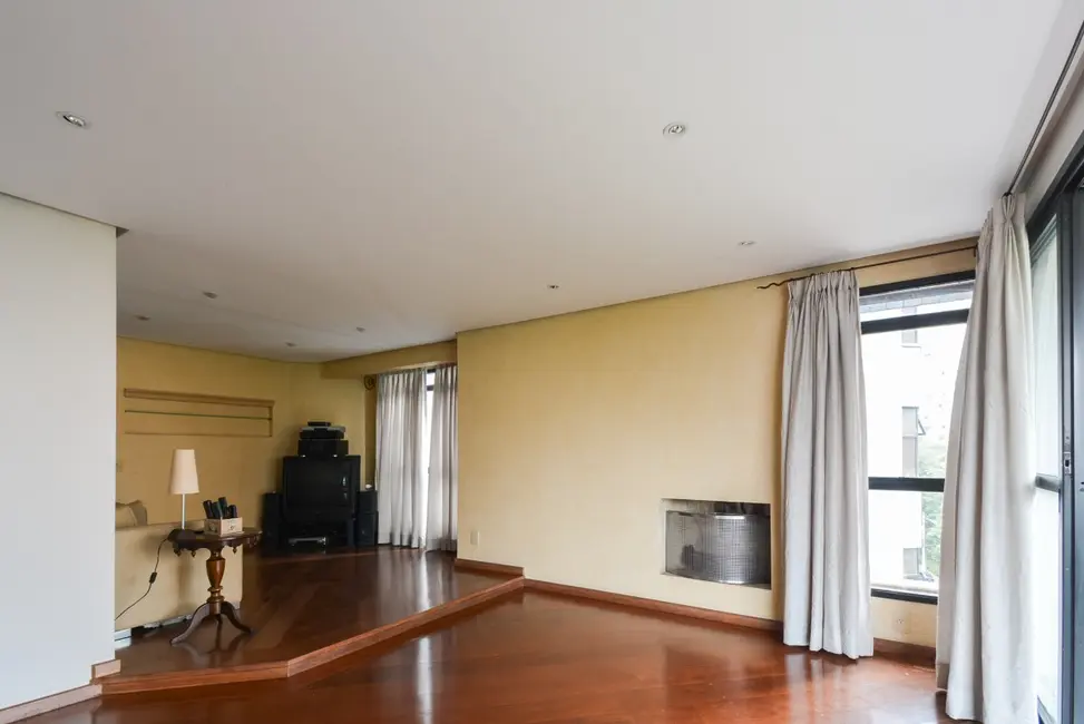 Foto 4 de Apartamento com 4 quartos à venda, 160m2 em Vila Suzana, São Paulo - SP