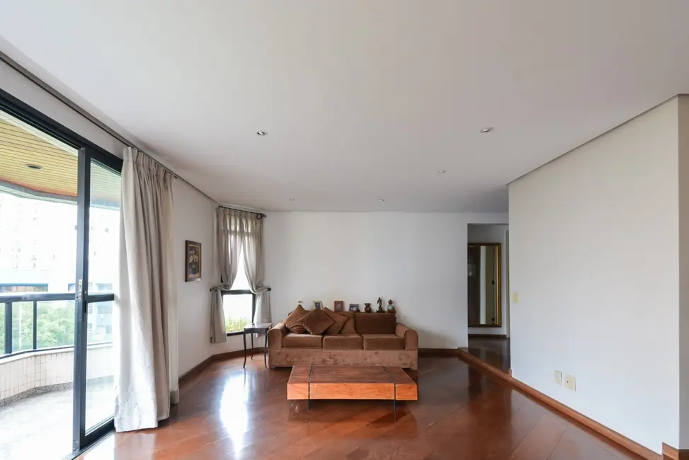 Foto 6 de Apartamento com 4 quartos à venda, 160m2 em Vila Suzana, São Paulo - SP