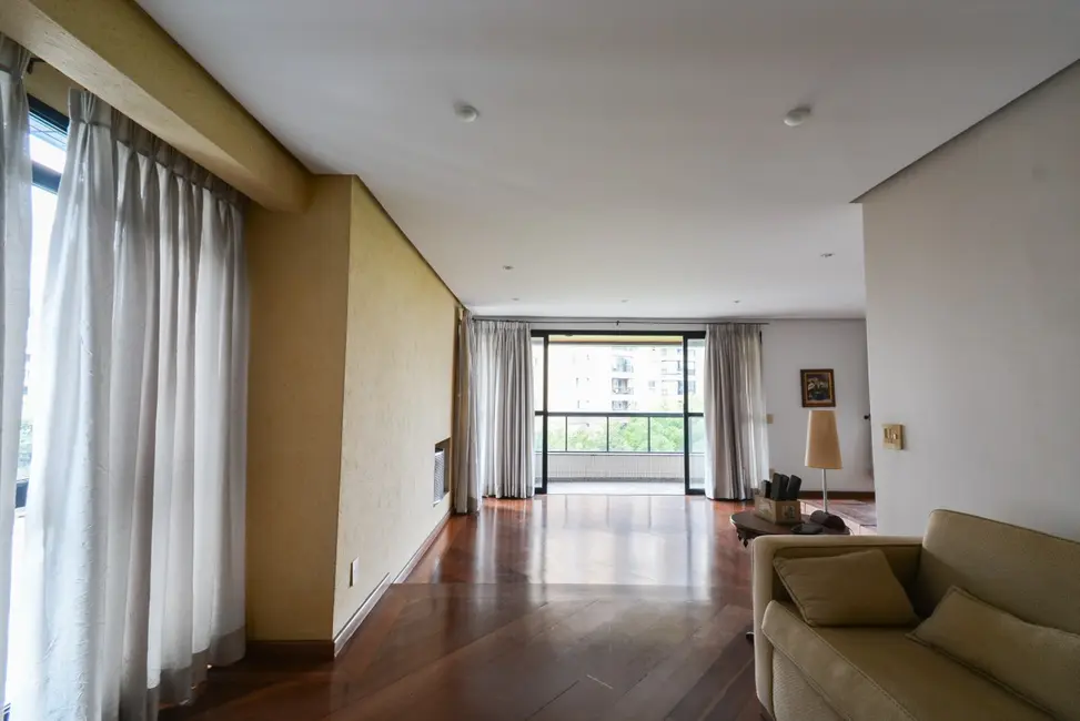 Foto 8 de Apartamento com 4 quartos à venda, 160m2 em Vila Suzana, São Paulo - SP