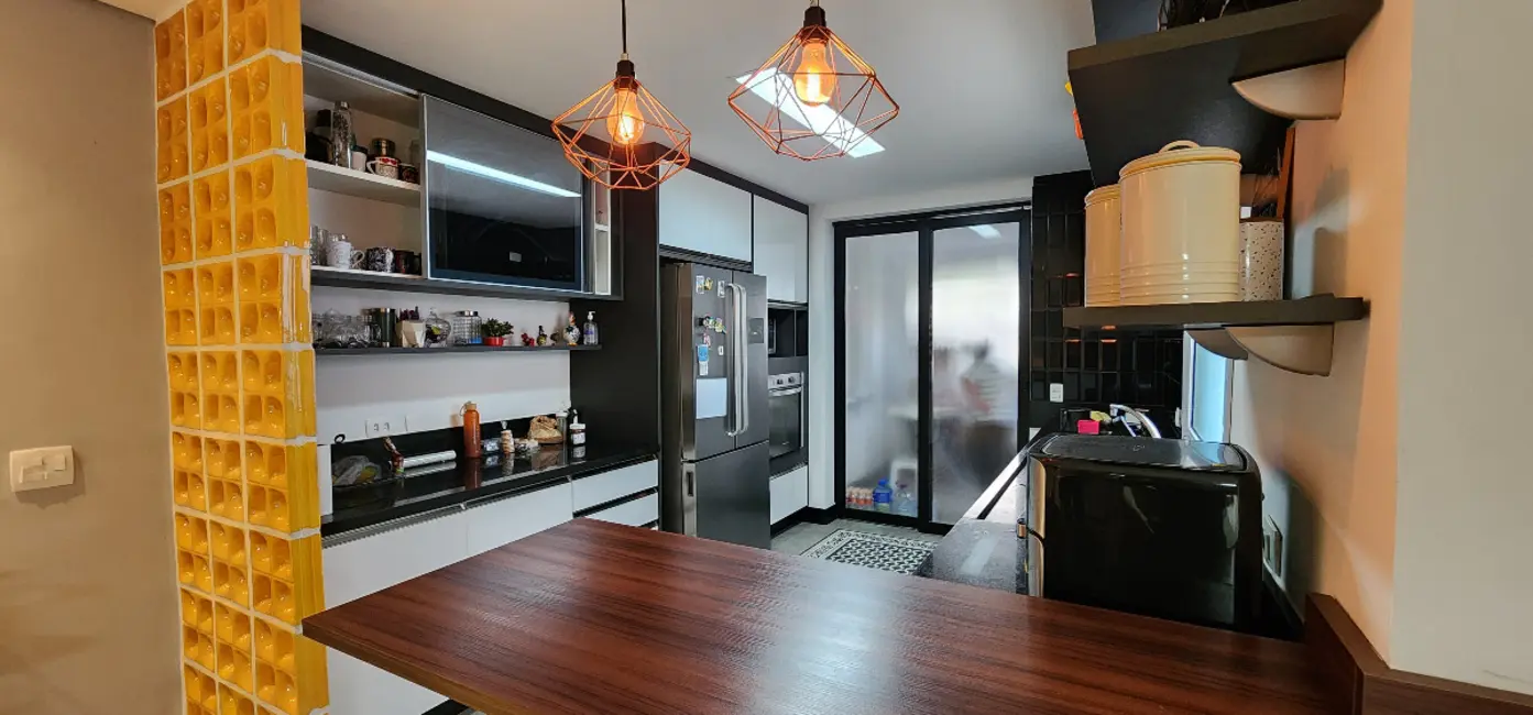 Sobrado com 3 quartos à venda, 250m2 em Aclimação, São Paulo - SP - imagem 3 Foto 3 de Sobrado com 3 quartos à venda, 250m2 em Aclimação, São Paulo - SP