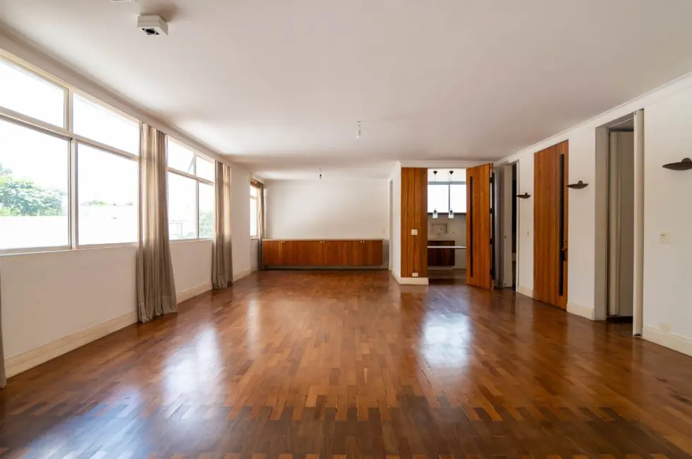 Foto 1 de Apartamento com 3 quartos à venda, 210m2 em Cerqueira César, São Paulo - SP