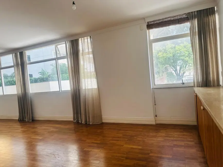 Foto 7 de Apartamento com 3 quartos à venda, 210m2 em Cerqueira César, São Paulo - SP
