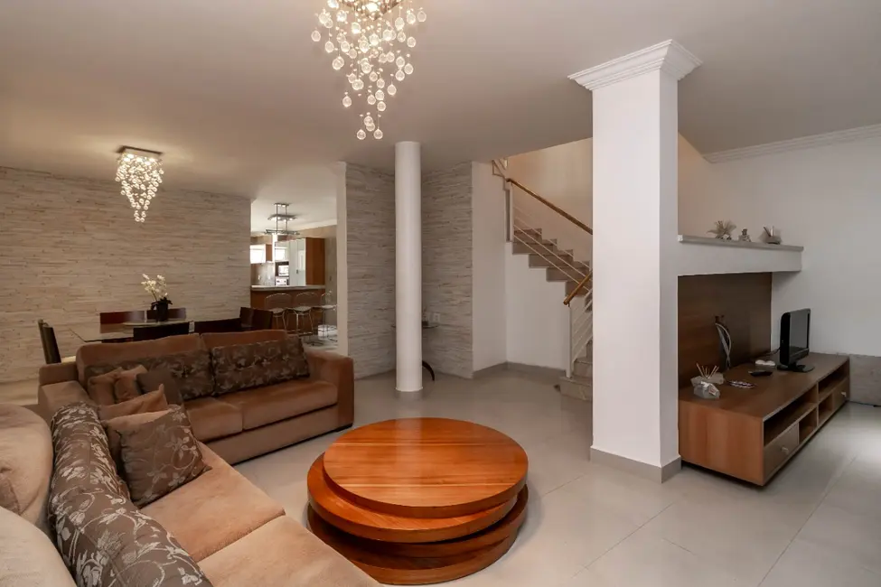 Foto 1 de Sobrado com 4 quartos à venda, 408m2 em Chácara Inglesa, São Paulo - SP