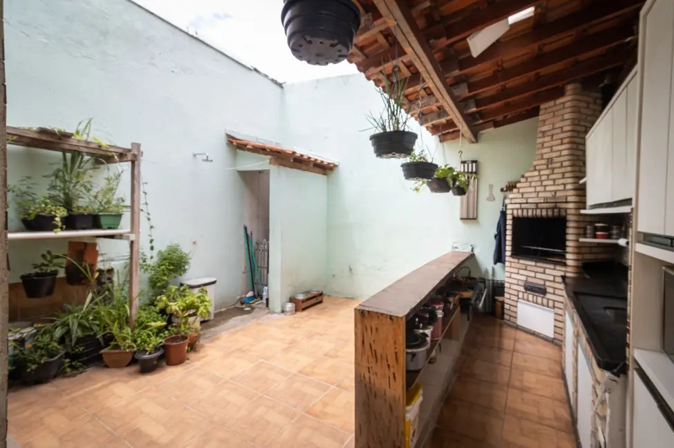 Foto 9 de Casa com 4 quartos à venda, 238m2 em Moinho Velho, São Paulo - SP