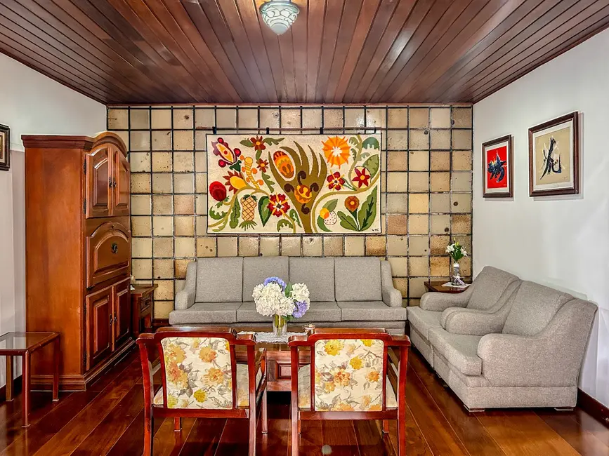 Casa de Vila com 4 quartos à venda, 420m2 em Aclimação, São Paulo - SP - imagem 1 Foto 1 de Casa de Vila com 4 quartos à venda, 420m2 em Aclimação, São Paulo - SP