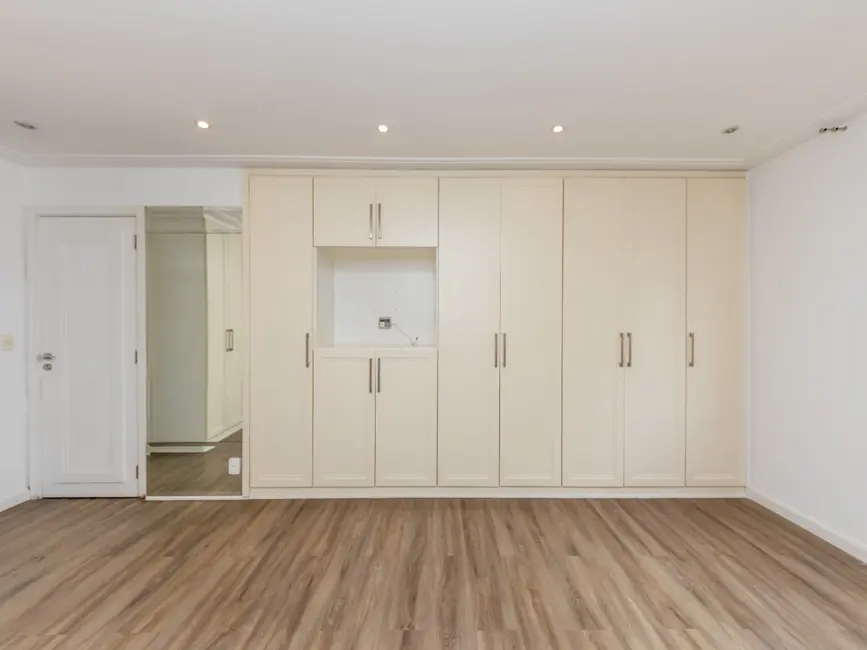 Foto 6 de Apartamento com 3 quartos à venda, 218m2 em São Paulo - SP