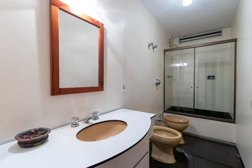 Apartamento com 3 quartos à venda, 137m2 em Itaim Bibi, São Paulo - SP - imagem 9 Foto 9 de Apartamento com 3 quartos à venda, 137m2 em Itaim Bibi, São Paulo - SP