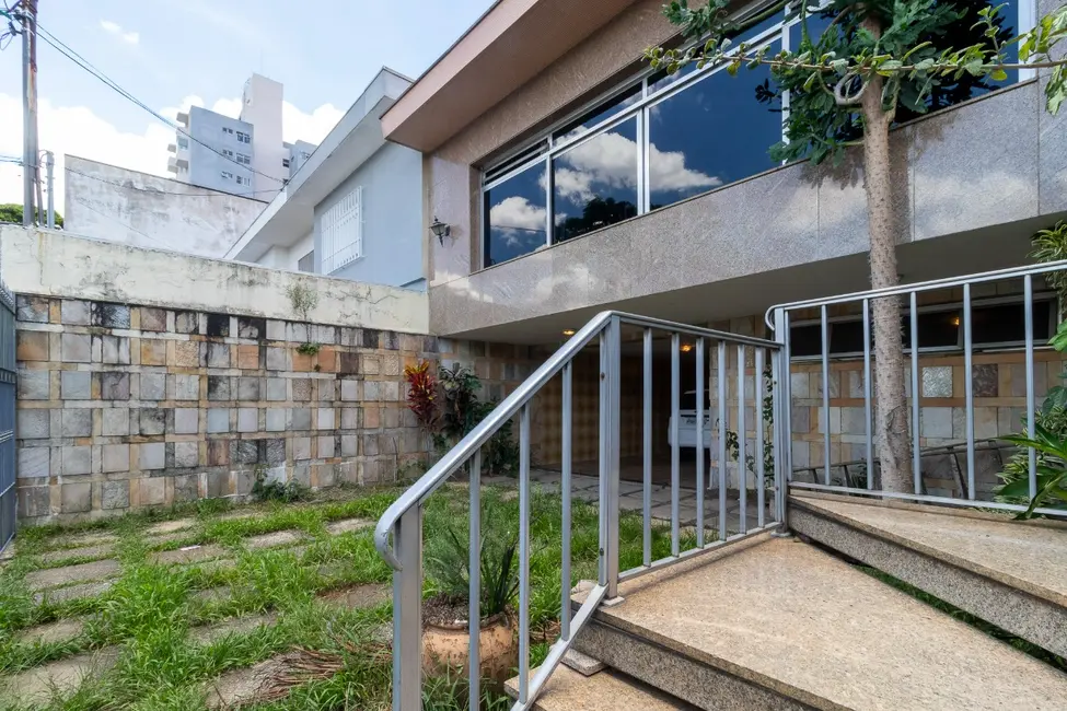 Casa com 3 quartos à venda, 280m2 em Vila Guarani (Z Sul), São Paulo - SP - imagem 2 Foto 2 de Casa com 3 quartos à venda, 280m2 em Vila Guarani (Z Sul), São Paulo - SP