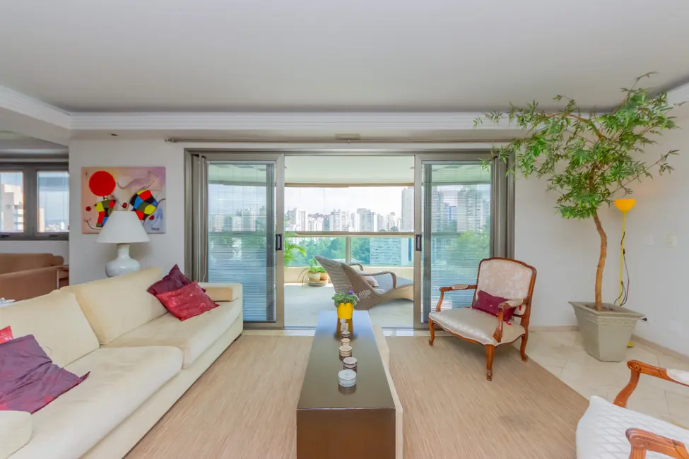 Apartamento com 4 quartos à venda, 228m2 em Vila Andrade, São Paulo - SP - imagem 2 Foto 2 de Apartamento com 4 quartos à venda, 228m2 em Vila Andrade, São Paulo - SP