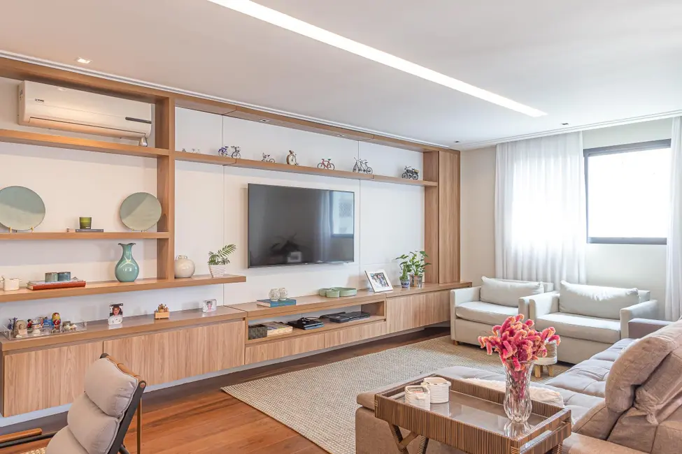 Apartamento com 4 quartos à venda, 240m2 em Higienópolis, São Paulo - SP - imagem 3 Foto 3 de Apartamento com 4 quartos à venda, 240m2 em Higienópolis, São Paulo - SP