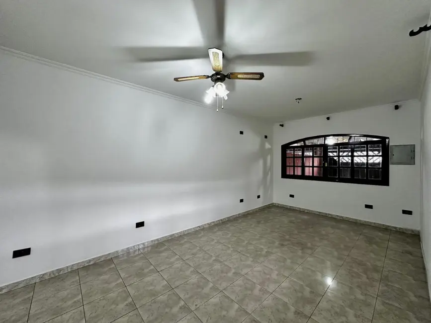 Foto 2 de Sobrado com 3 quartos à venda, 192m2 em Jardim dos Lagos, São Paulo - SP