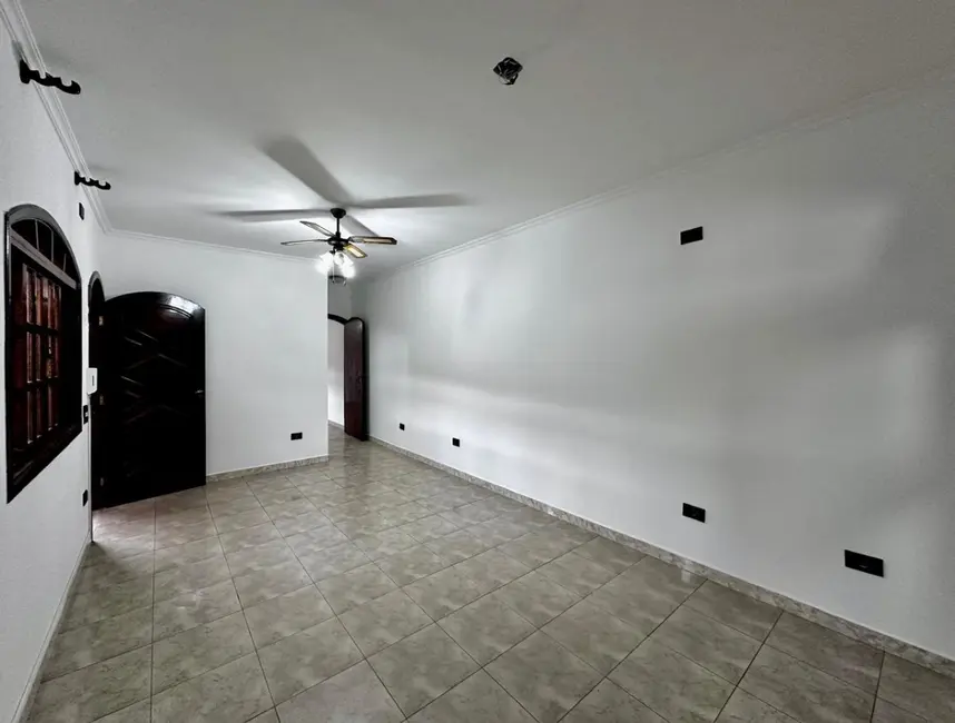 Foto 3 de Sobrado com 3 quartos à venda, 192m2 em Jardim dos Lagos, São Paulo - SP