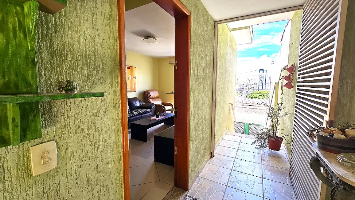 Casa com 4 quartos à venda, 210m2 em Vila Romana, São Paulo - SP - imagem 2 Foto 2 de Casa com 4 quartos à venda, 210m2 em Vila Romana, São Paulo - SP