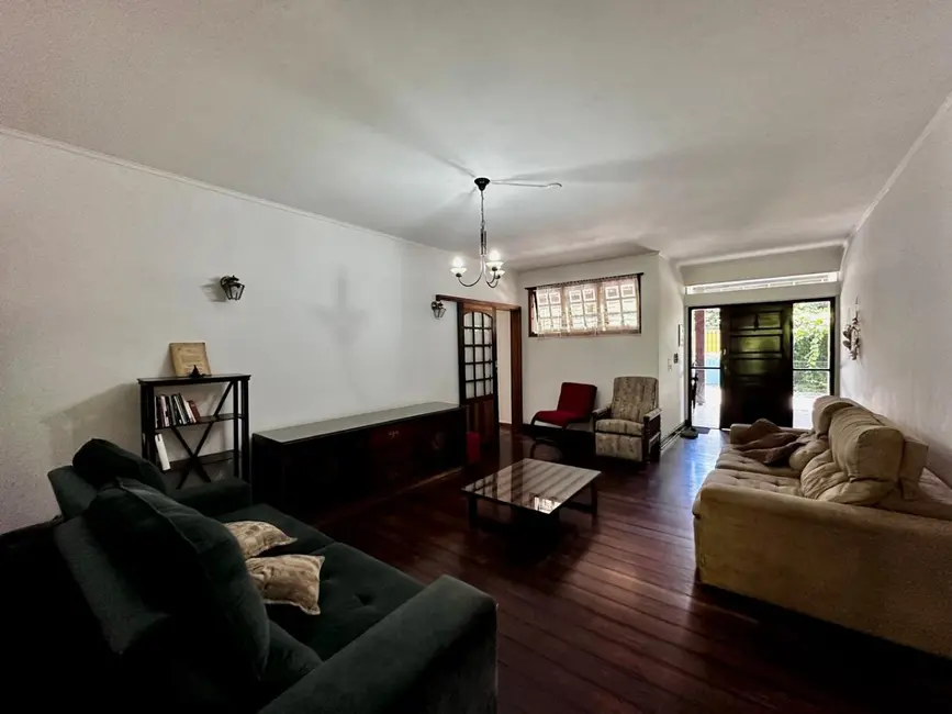 Foto 3 de Casa com 4 quartos à venda, 380m2 em Interlagos, São Paulo - SP