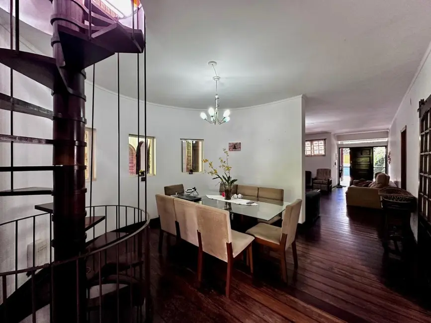 Foto 8 de Casa com 4 quartos à venda, 380m2 em Interlagos, São Paulo - SP