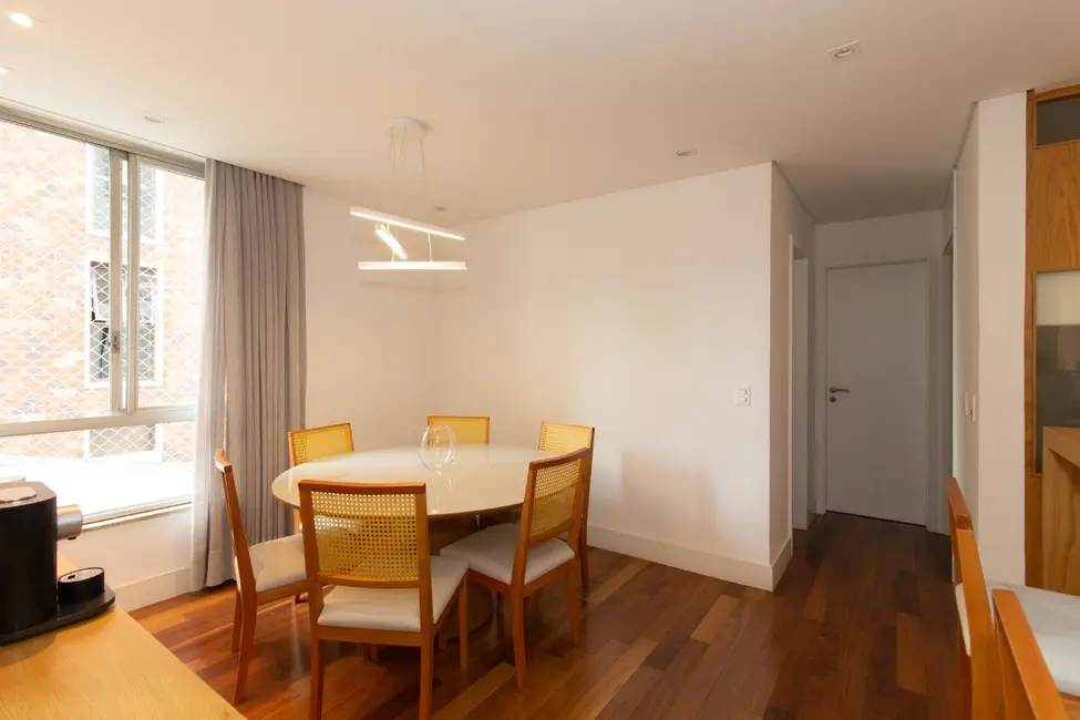 Foto 5 de Apartamento com 2 quartos à venda, 105m2 em Vila Nova Conceição, São Paulo - SP