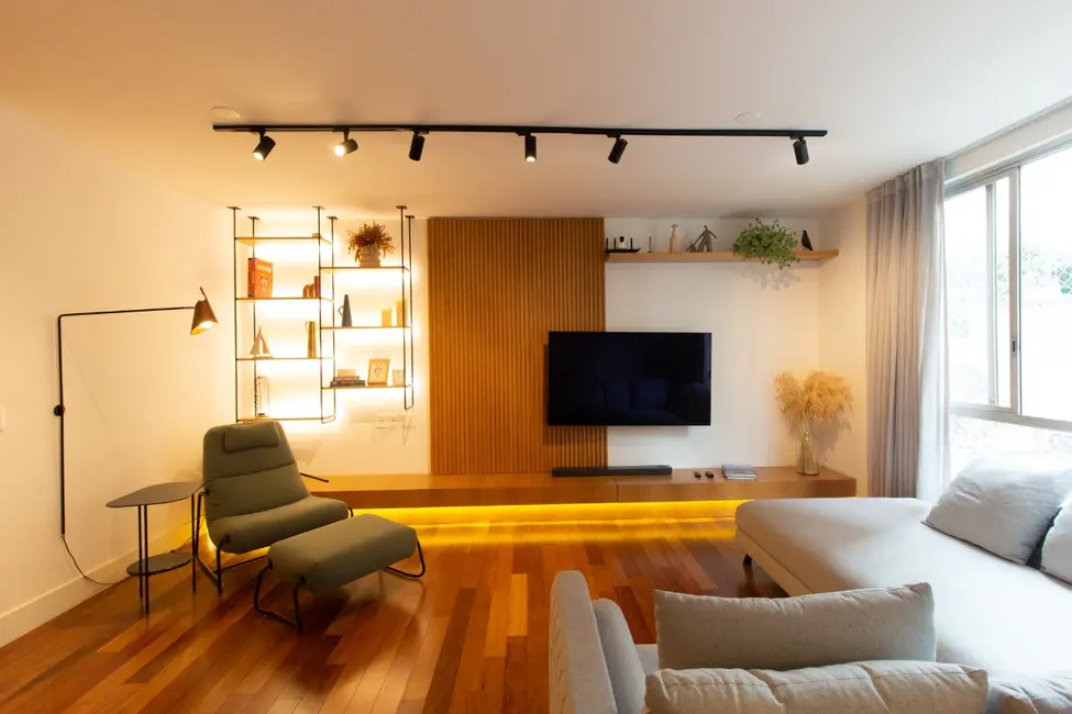 Foto 2 de Apartamento com 2 quartos à venda, 105m2 em Vila Nova Conceição, São Paulo - SP