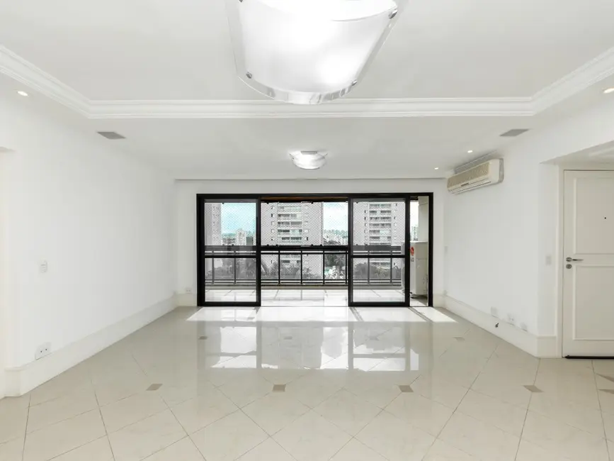 Apartamento com 3 quartos à venda, 160m2 em Vila Suzana, São Paulo - SP - imagem 9 Foto 9 de Apartamento com 3 quartos à venda, 160m2 em Vila Suzana, São Paulo - SP